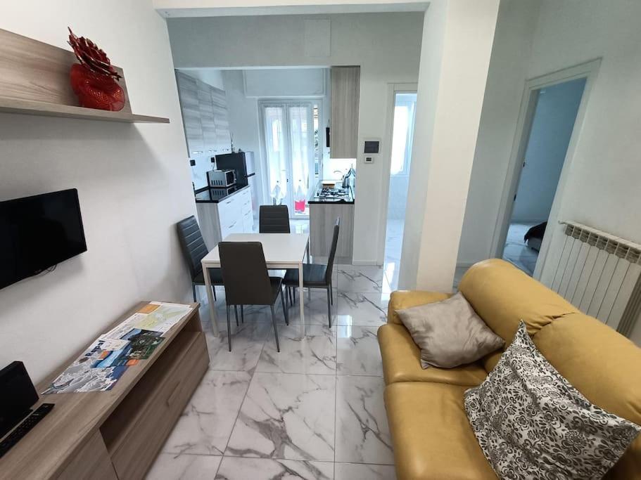 La Casa Di Lila - Appartamento Con Ingresso Indipendente E Spazio Esterno Rapallo Extérieur photo
